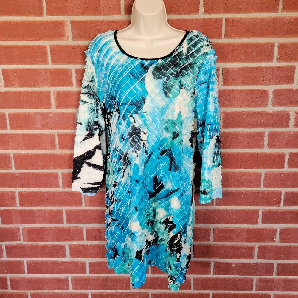 Turquoise Aqua Black Abstract Textured 3/4 Sleeve Tunic Top.   #413